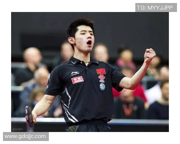 历代足球巨星排名全解析 经典球员影响力与巅峰时刻回顾