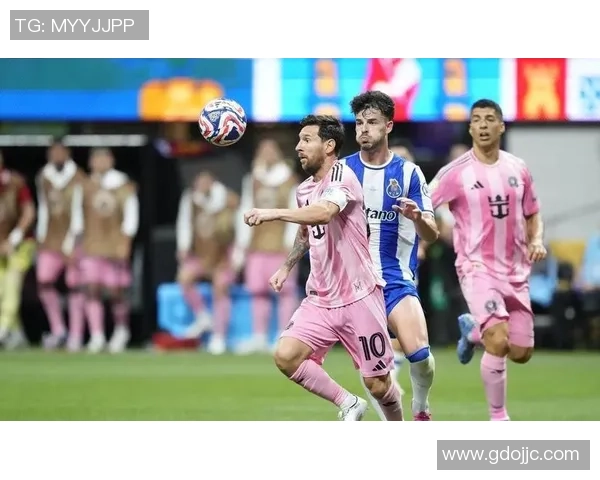 足球15号球星精彩混剪盘点 看他们如何在赛场上闪耀全场