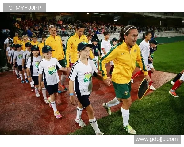 足球巨星出生日期揭秘 揭示他们成长轨迹背后的命运与偶然